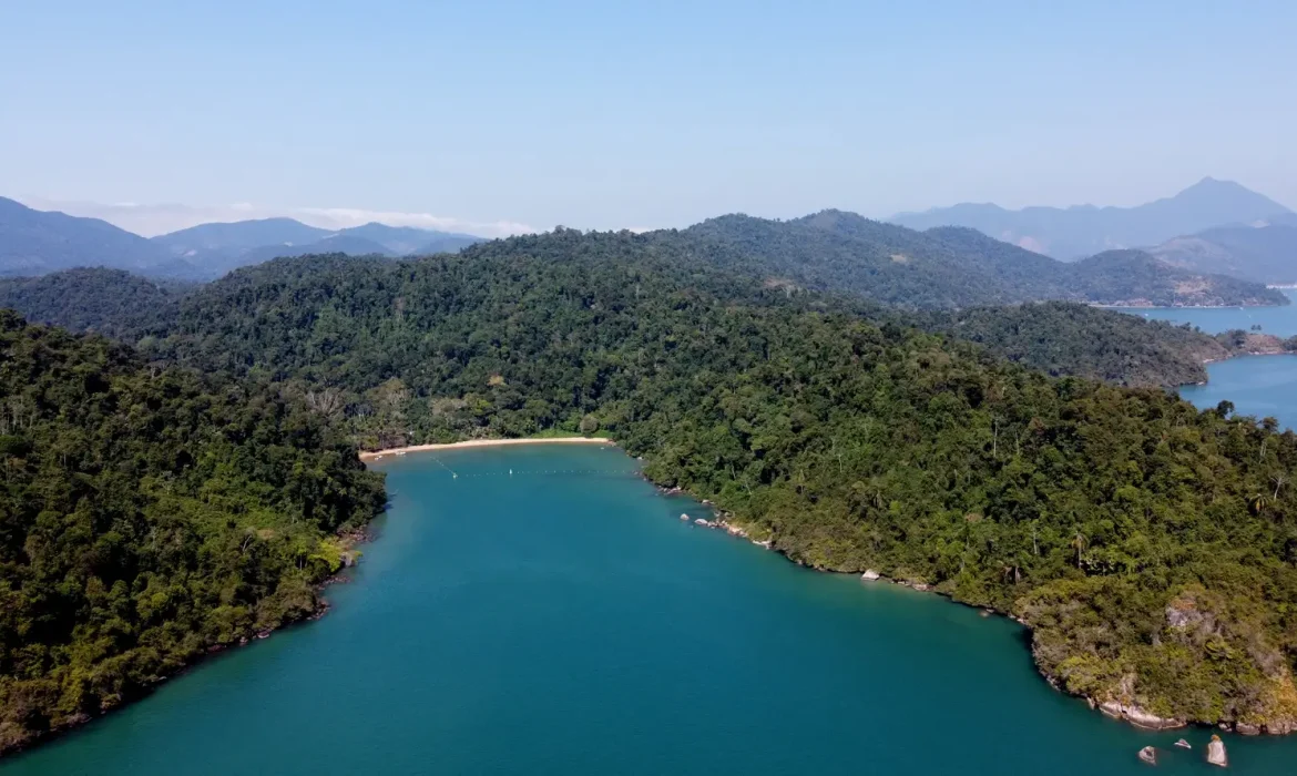 Site institucional desenvolvido para o Portal de Turismo Condominiolaranjeiras.com em Paraty pelo Estúdio Imasterweb Soluções Digitais.